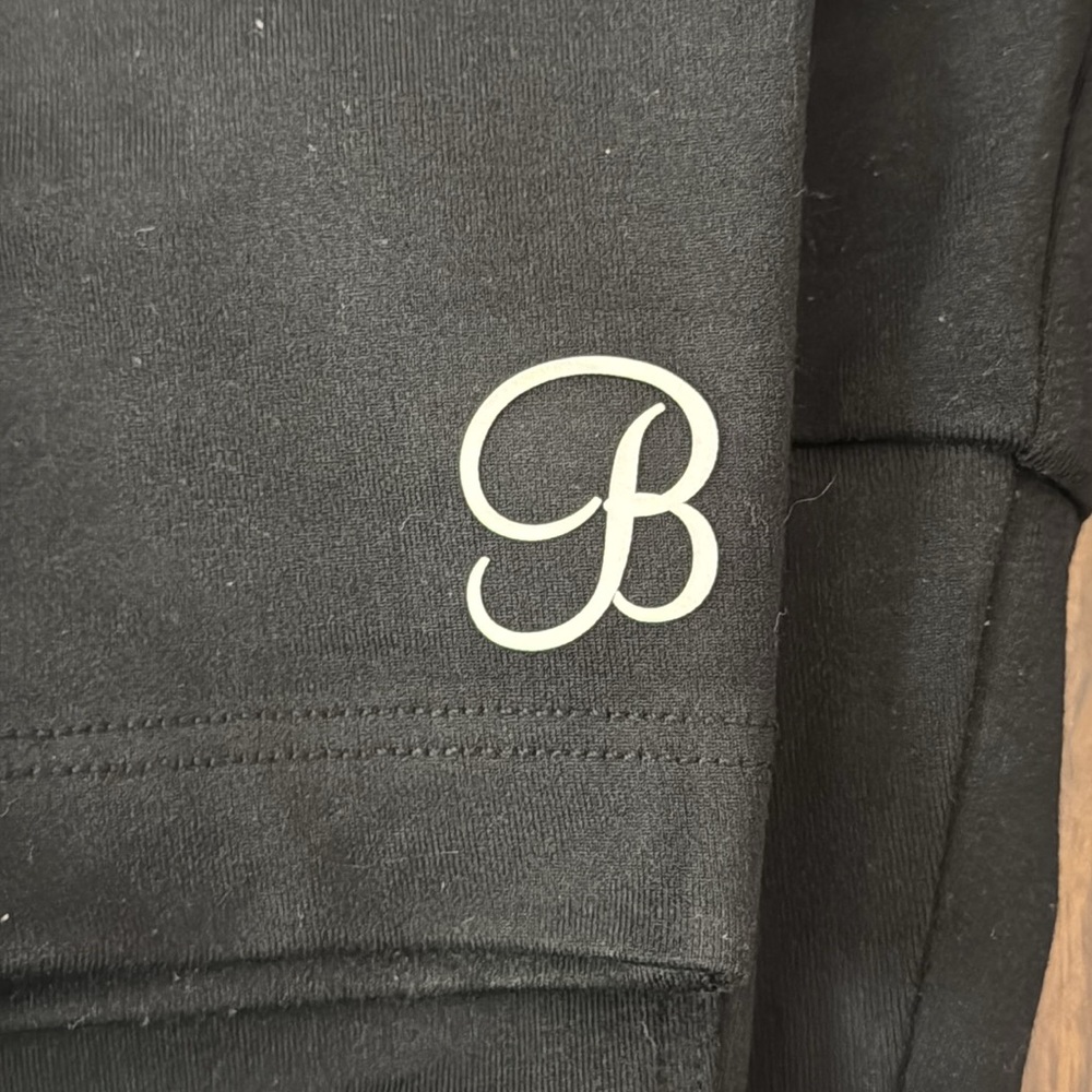 Bombshell Sportswear Pocket Pop Leggings - Picture 6 of 6